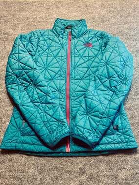 The North Face Women's M Tamburello Quilted Jacket Teal Sporty Athletic Outdoors